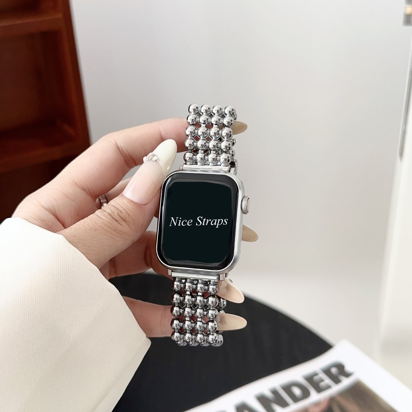 Fashion 4-Bead Metal Bracelet Strap