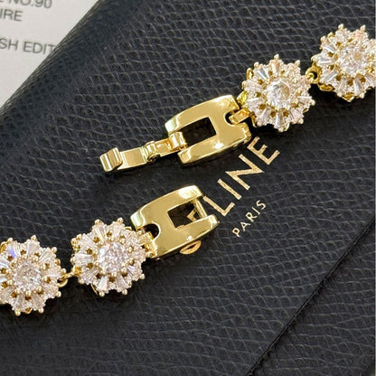 Beautiful Rotating Snowflake Shape, Women Watch Strap Wristband for iWatch Series 9/8/7/6/5/4/3/2/1/SE/Ult