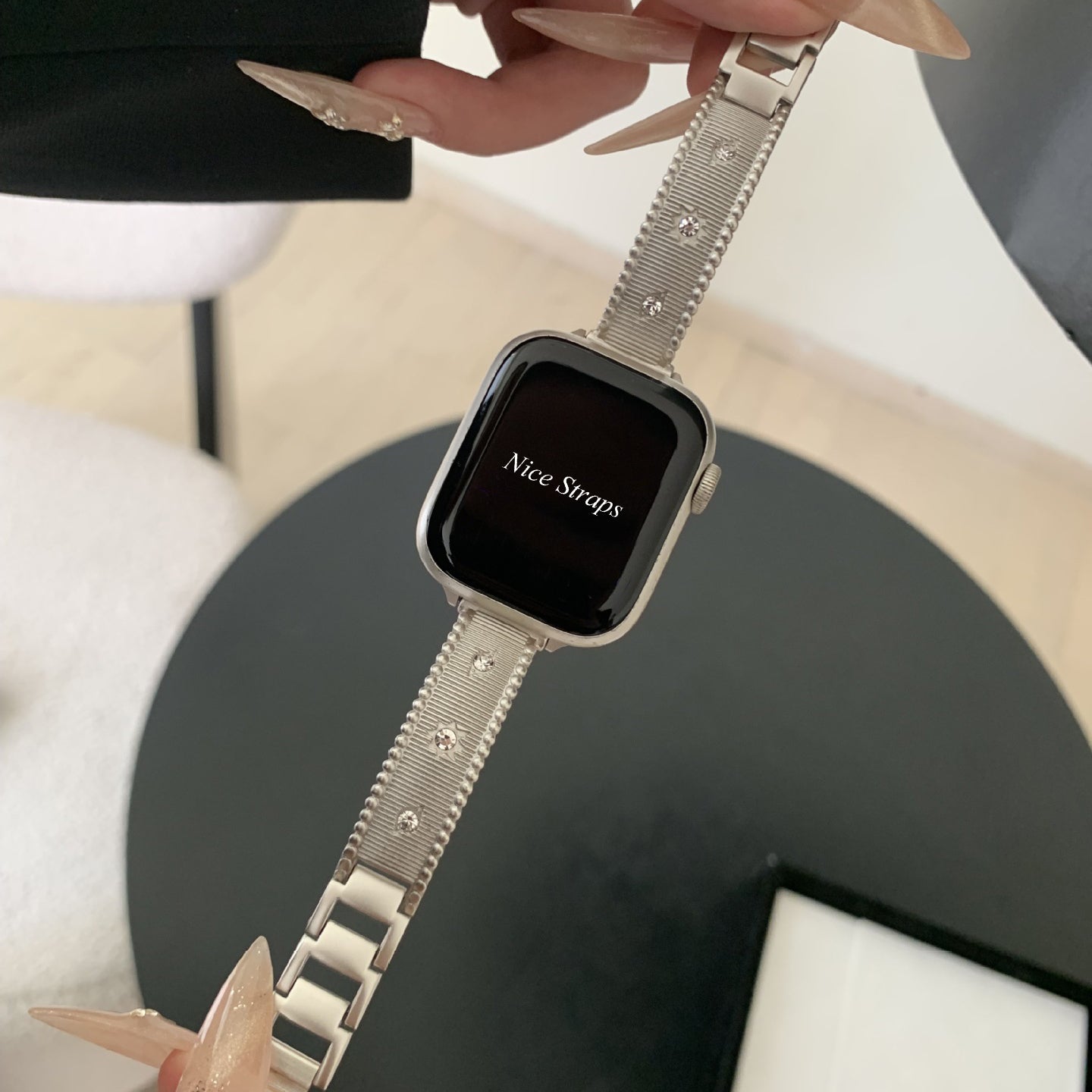 Gold Metallic Apple Watch Band for Women – Luxury Diamond Metal Strap