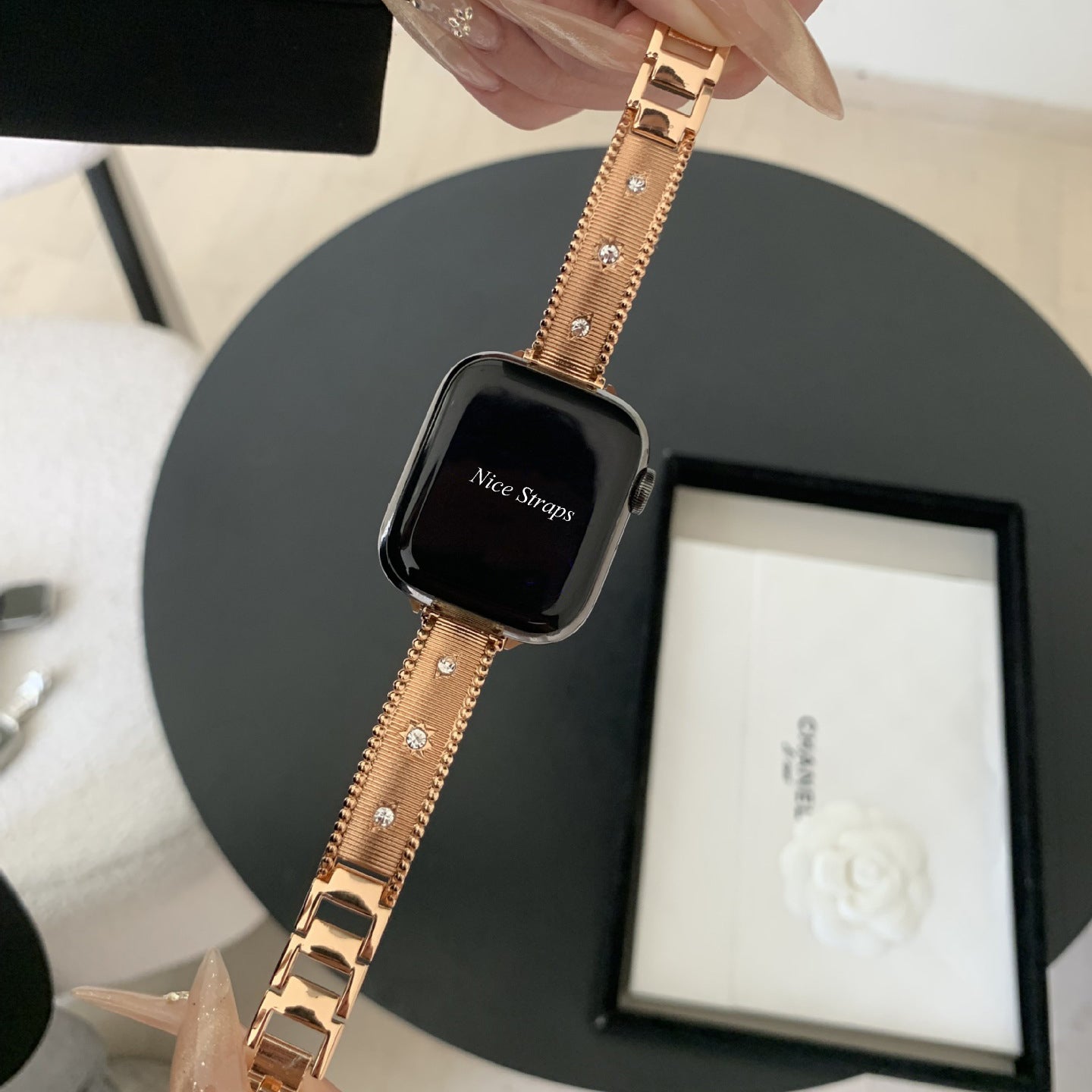 Gold Metallic Apple Watch Band for Women – Luxury Diamond Metal Strap