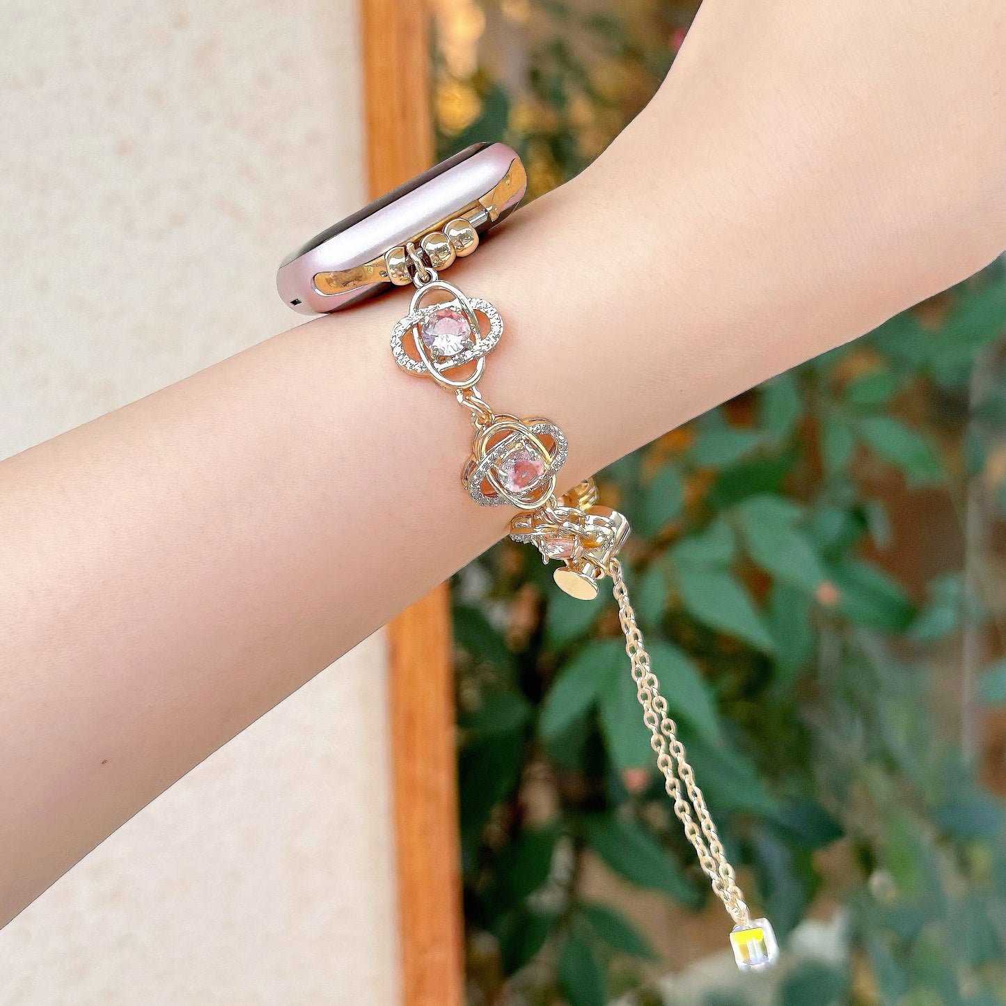 Circular Flower Diamond Bracelet Strap