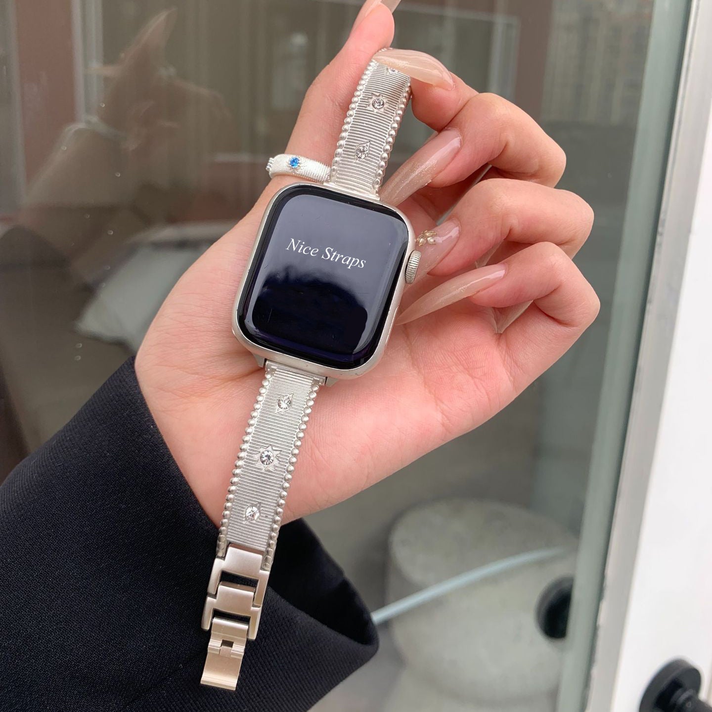 Gold Metallic Apple Watch Band for Women – Luxury Diamond Metal Strap